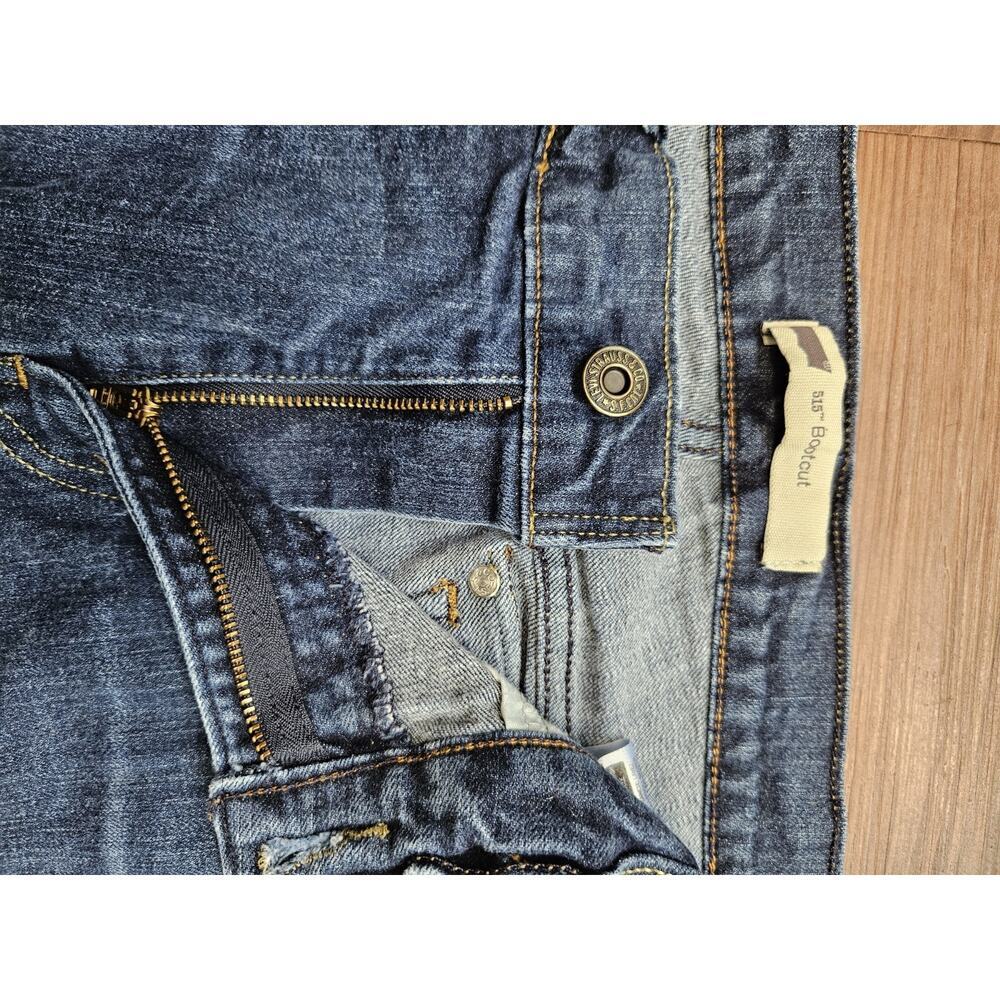 Levi's Women's Bootcut Denim Blue Jeans w Studded Flap Pockets sz 12L - Picture 5 of 10